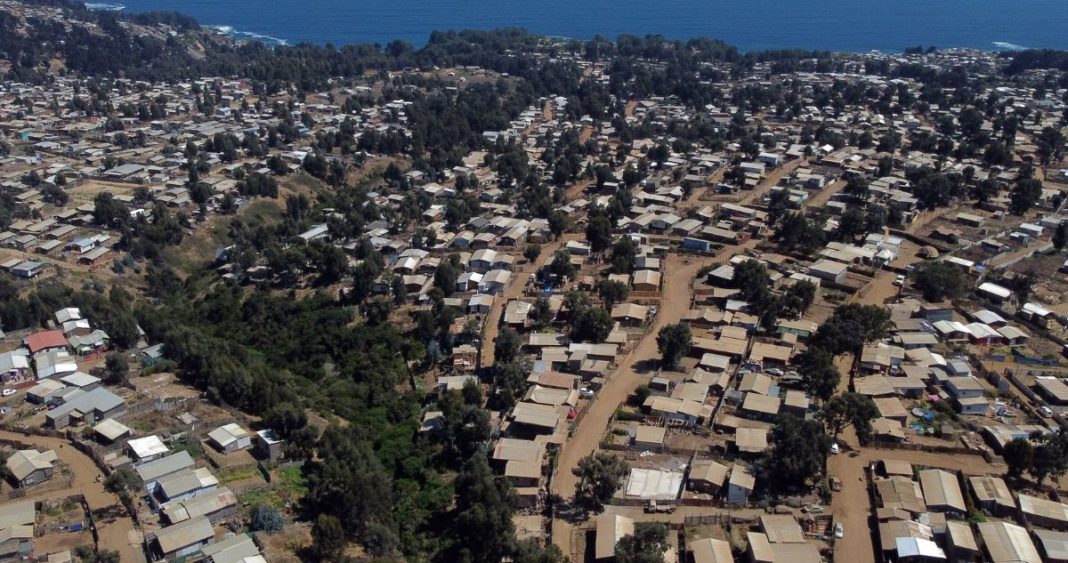 Candidatos Presidenciales Enfrentan Desalojo de Megatoma de San Antonio