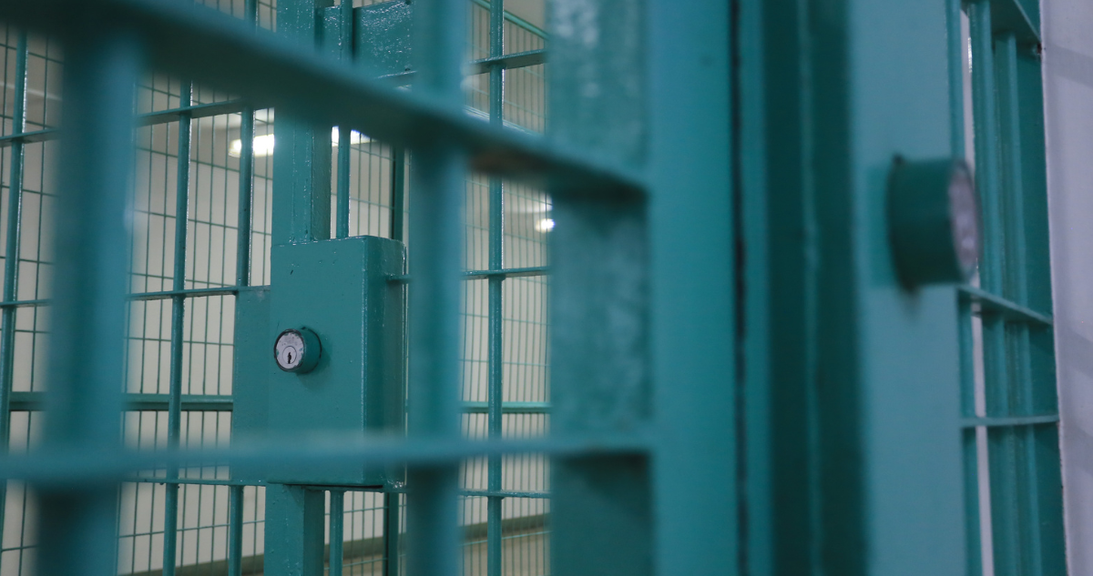 Condenado a 20 Años de Prisión por Abusos Sexuales a Sus Propias Hijas