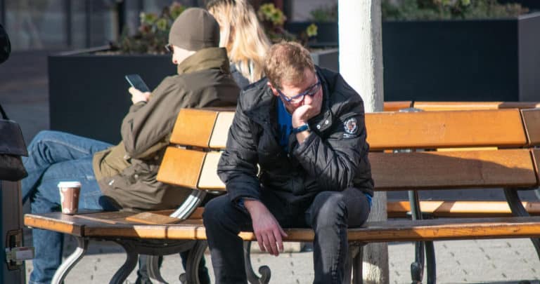 Desempleo OCDE: Freno Estadístico por Falta de Datos Clave