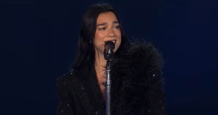 Dua Lipa Rinde Homenaje a la Música Argentina con Emotiva Versión de