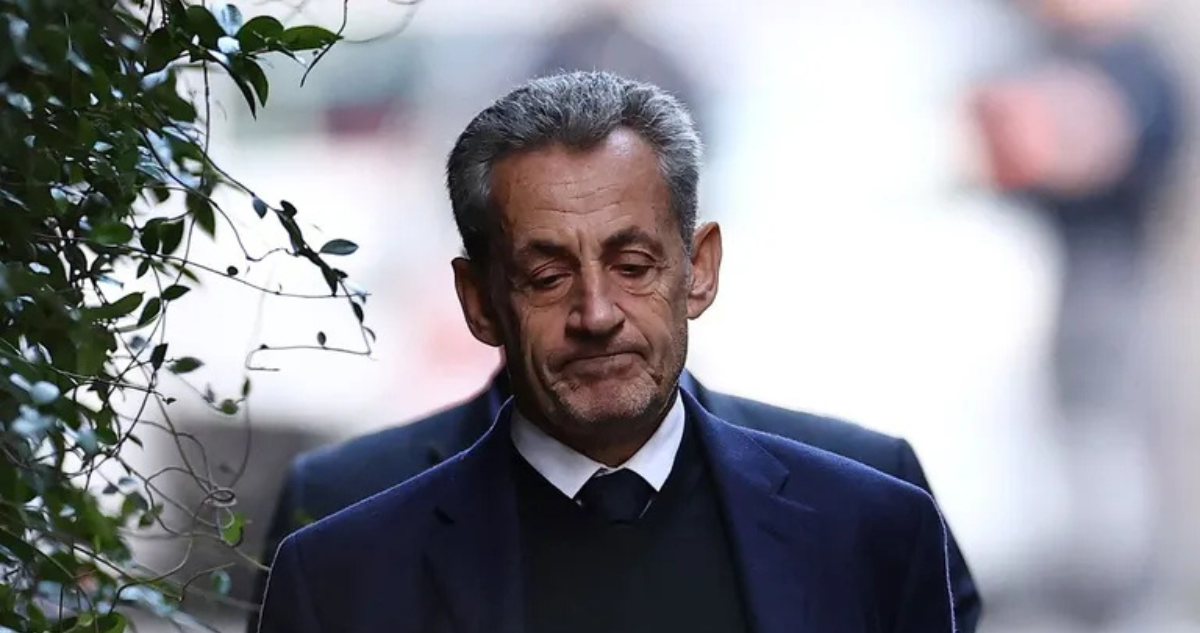 Expresidente francés Nicolas Sarkozy obtiene libertad condicional tras 20 días en prisión