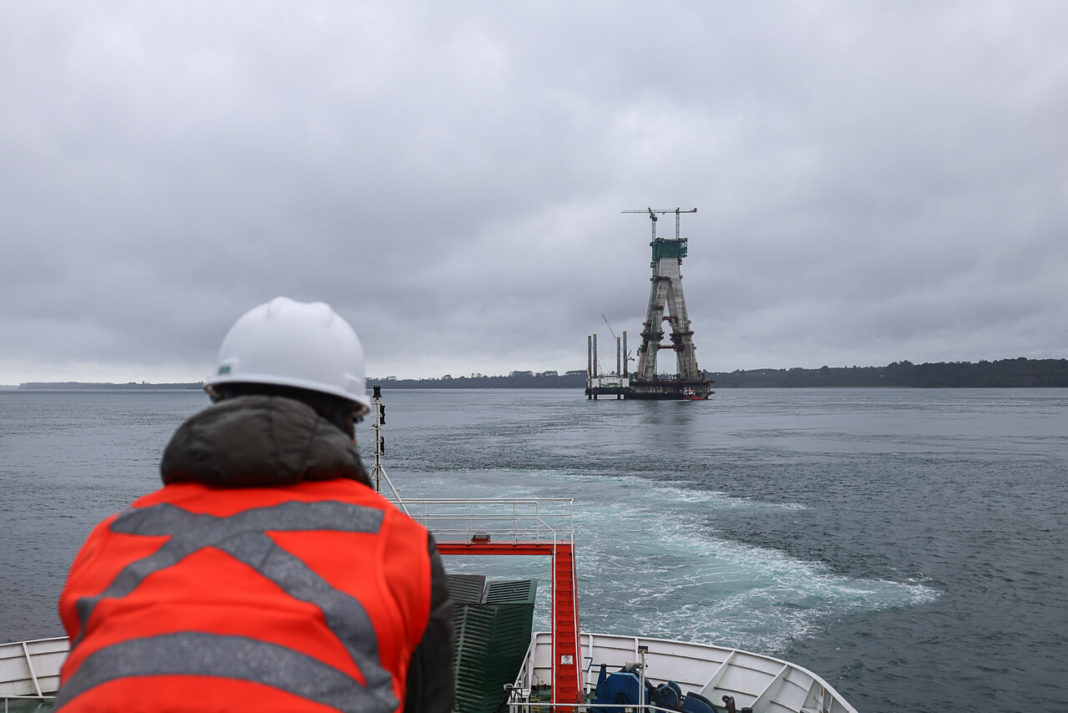 Hito Histórico: Primer Tablero del Puente Chacao Ensamblado en Corea del Sur