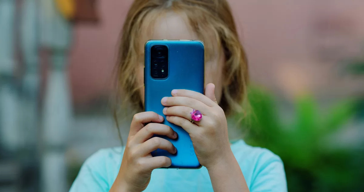 La Paradoja de la IA: ¿Estamos Criando una Generación que No Sabe Pensar?