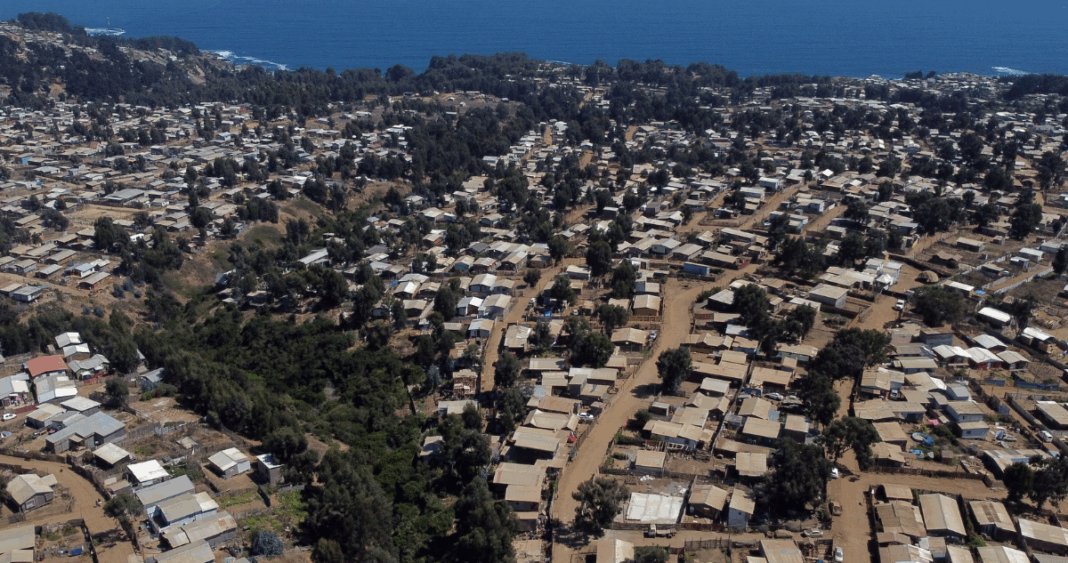 Megatoma de San Antonio: Dueños del terreno advierten que el desalojo podría tardar 3 años sin más albergues