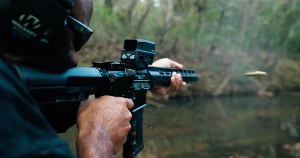 Milei autoriza a civiles la compra de fusiles semiautomáticos en Argentina