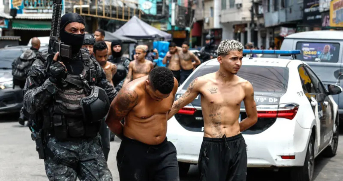 Operativo Policial en Favelas de Río Fracasa en Objetivo Principal, Según Investigación