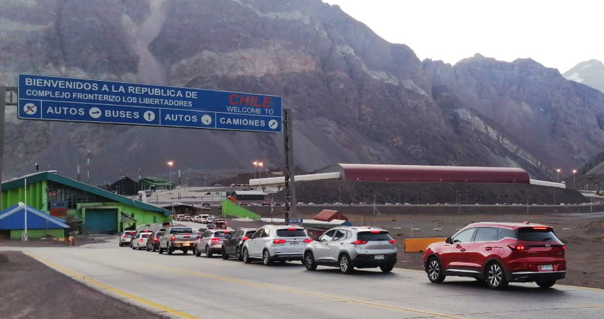 Paso Los Libertadores Cerrado por Alerta Climática en la Cordillera
