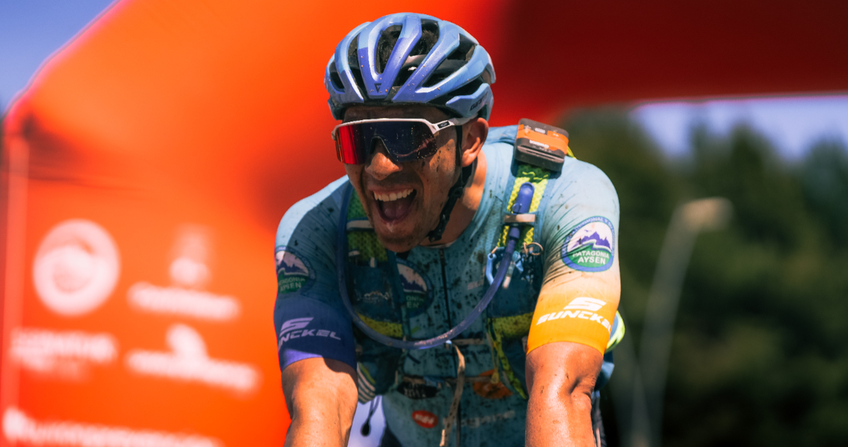 Pipo Rodríguez y Pili Fernández se coronan en la épica Titan Forest Patagonia