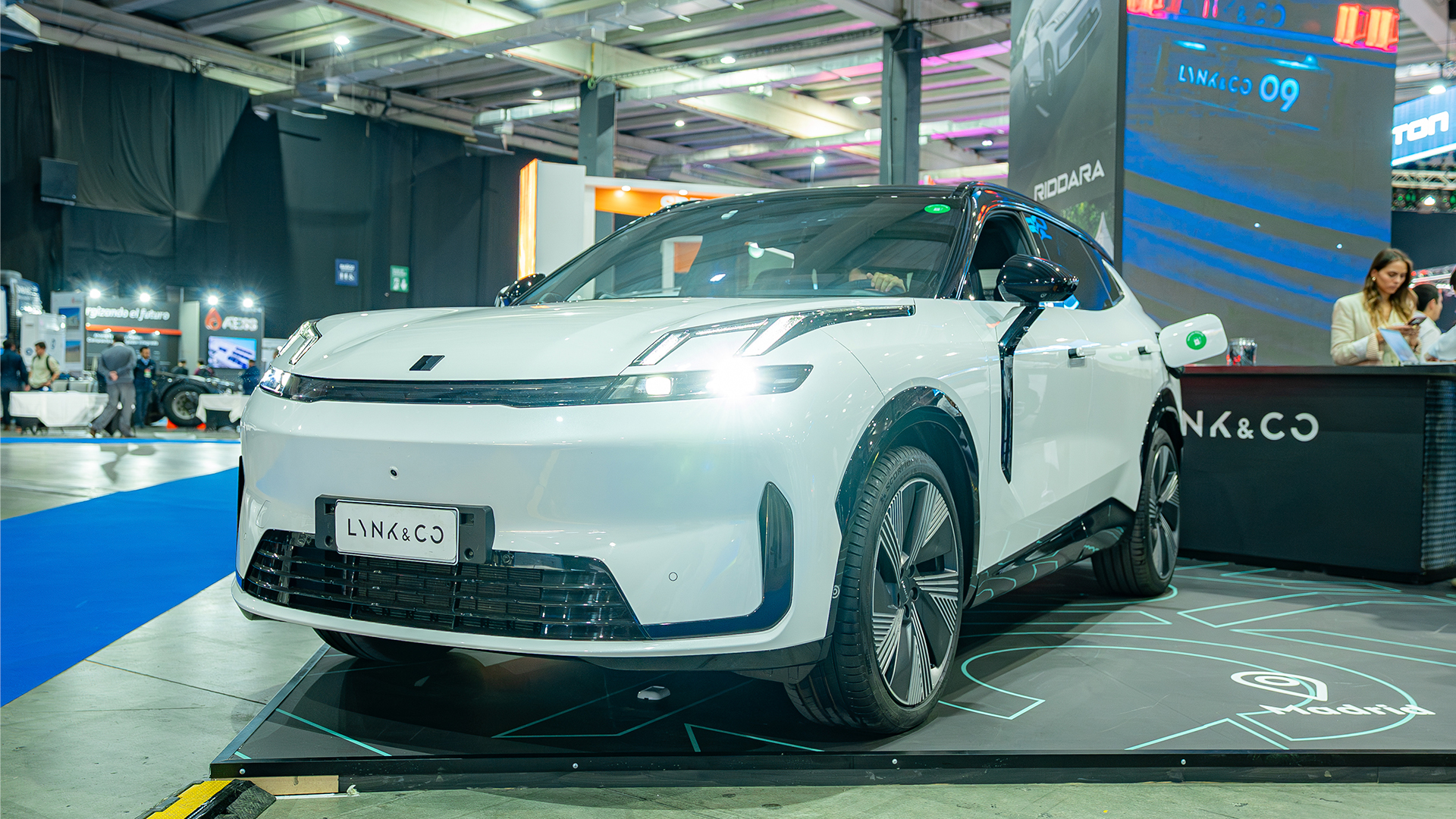 Riddara y Lynk & Co: La Vanguardia de la Electromovilidad en Experiencia E