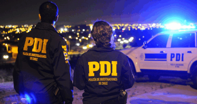 Uniformado Frustra Intento de Robo de Auto y Hiere a Delincuentes en Los Ángeles