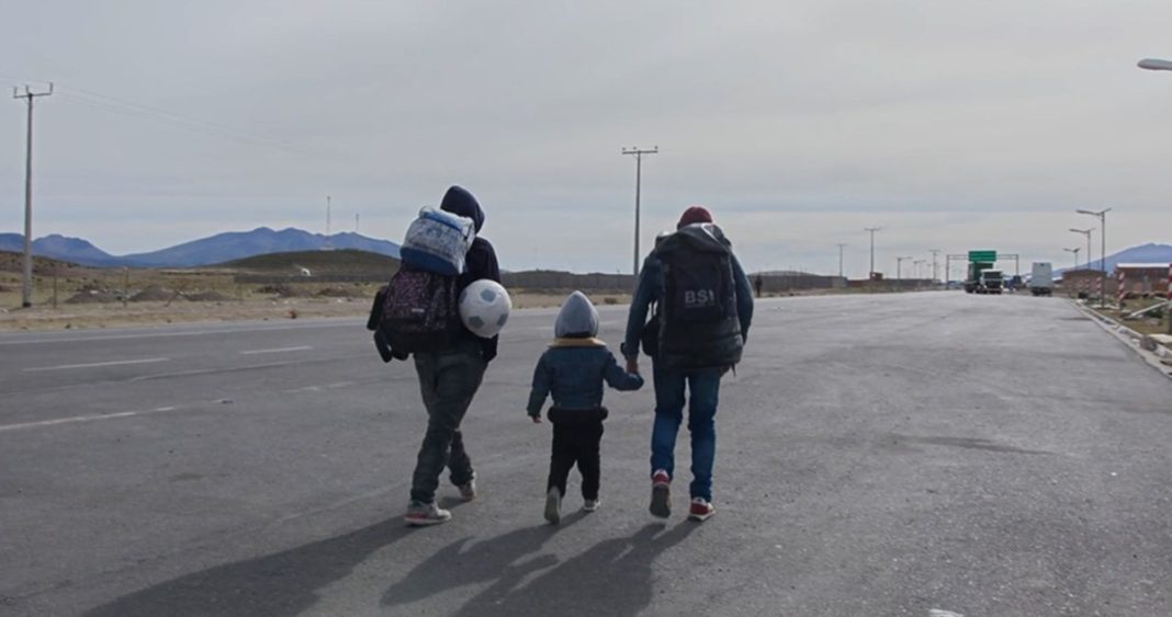 Emigrar: La Cruda Realidad Detrás de la Crisis Migratoria Venezolana